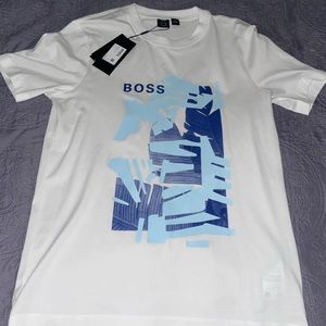 Hugo Boss NWT Men’s Blue/White T-Shirt Medium